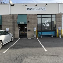 Kiwi Pie Shop