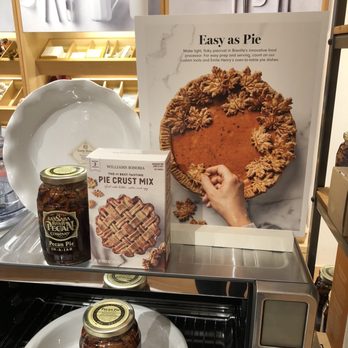 Williams-Sonoma - Beautiful pie - Kitchen & Bath Near Me - Danbury, Connecticut