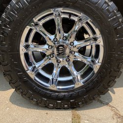 Orange Peel Detail - After polishing these wheels, we applied our ceramic coating to make cleaning and maintaining these wheels extremely easy for the customer.