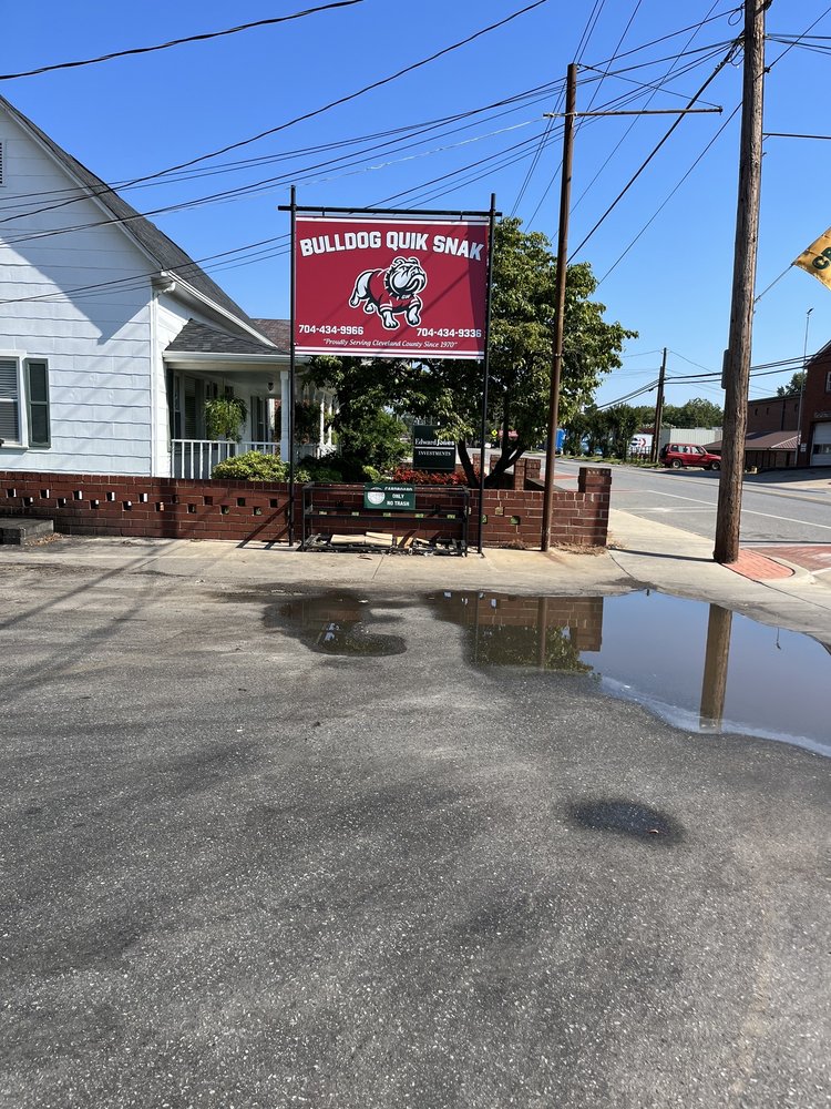 BULLDOG QUICK SNACK 13 Photos 131 N Main St, Boiling Springs, North