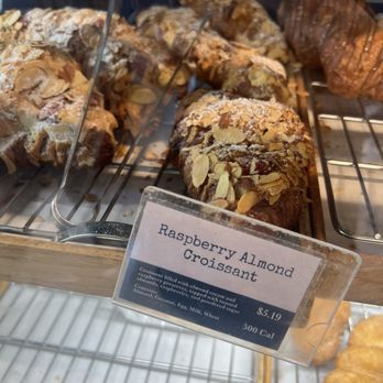 Paris Baguette - Coffee & Tea Near Me - Los Angeles, California