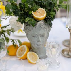 Your Wedding in Florence - A citrus-kissed wedding table full of sunshine and joy.