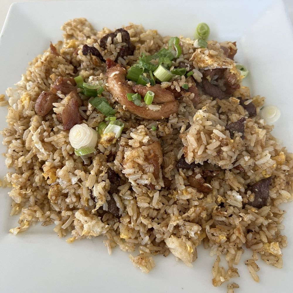 Mamita Peruvian Restaurant - Fried Rice - Peruvian Near Me - Glendale, California