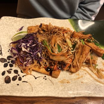 Noodles Pho U - Tofu Pad Thai - Vietnamese Near Me - Lombard, Illinois