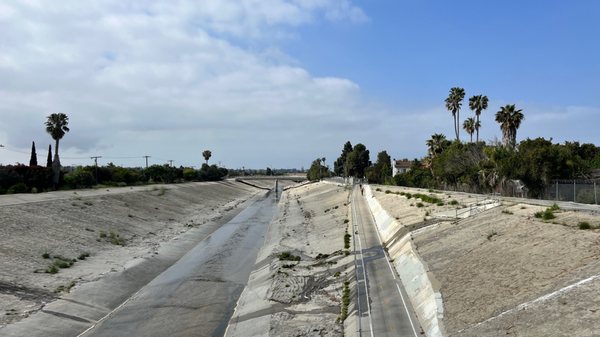 Ballona Creek Bike Path trailhead by null
