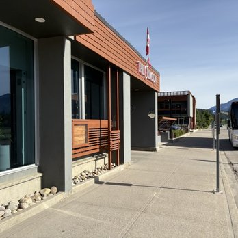 The Crimson - Hotels Near Me - Jasper, Alberta