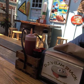 DJ's Clam Shack - Seafood Near Me - Key West, Florida