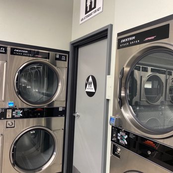 Wash N Go Laundry - Super clean bathroom, readily accessible. - Laundromat Near Me - National City, California Wash N Go Laundry - Super clean bathroom, readily accessible. - Laundromat Near Me - National City, California