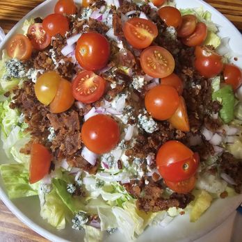 The Continental Westhampton - Titanic Wedge salad - New American Near Me - Richmond, Virginia