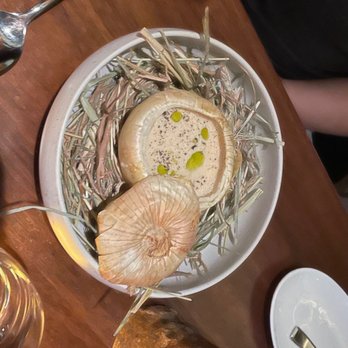 Canoe - Onion Soup - Canadian (New) Near Me - Toronto, Ontario