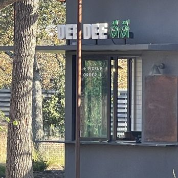 Dee Dee - Thai Near Me - Austin, Texas