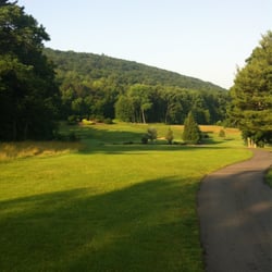 Three Ponds Golf Club - This place
