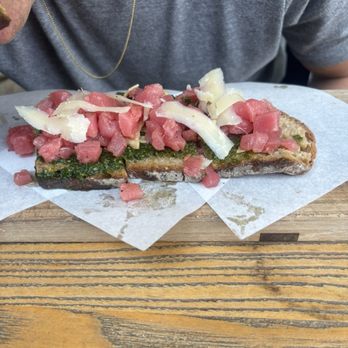 Zinqué - Tuna Tartare Tartine - French Near Me - West Hollywood, California