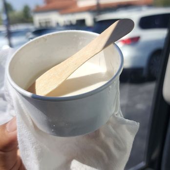 Bacio di Latte - You can see the extra dark spot at the bottom of this cup where more ice cream could have been.  Feel cheated yet? - Gelato Near Me - Calabasas, California