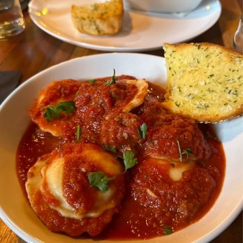 Altura Lounge and Bistro - Ravioli with garlic bread, lasagna in the back. - Pizza Near Me - Salinas, California Altura Lounge and Bistro - Ravioli with garlic bread, lasagna in the back. - Pizza Near Me - Salinas, California