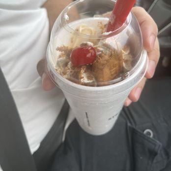 Steak ’n Shake - Biscoff Milkshake - Fast Food Near Me - Orlando, Florida Steak ’n Shake - Biscoff Milkshake - Fast Food Near Me - Orlando, Florida