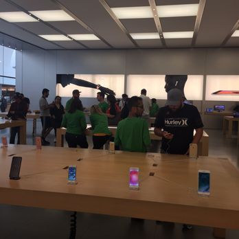 Apple - Employees just huddled and not helping - Computers Near Me - Cerritos, California Apple - Employees just huddled and not helping - Computers Near Me - Cerritos, California