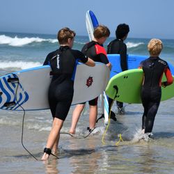 Coastline Adventures Surfing School