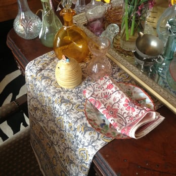 The Heirloom Room - Antiques Near Me - Saint Louis, Missouri
