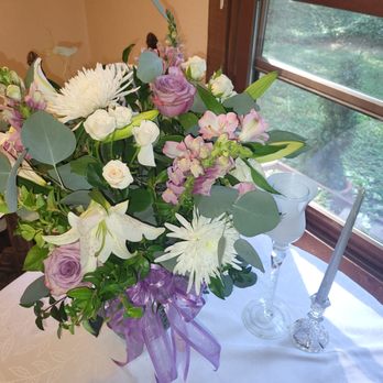 Foothill Flowers - Florists Near Me - Grass Valley, California