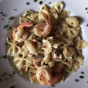 Solo Trattoria - Farfalle all' Ammiano (Bowties, Shrimp, Scallops, and Seafood in a Secret Family Sauce) - Pizza Near Me - Freehold, New Jersey Solo Trattoria - Farfalle all' Ammiano (Bowties, Shrimp, Scallops, and Seafood in a Secret Family Sauce) - Pizza Near Me - Freehold, New Jersey