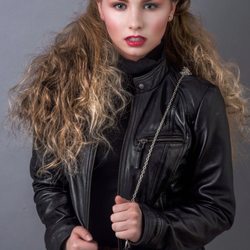 Social Lights Salon - Hair and makeup