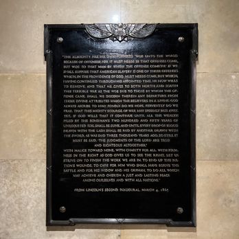 Lincoln Tomb - Abraham Lincoln - Landmarks & Historical Buildings Near Me - Springfield, Illinois Lincoln Tomb - Abraham Lincoln - Landmarks & Historical Buildings Near Me - Springfield, Illinois