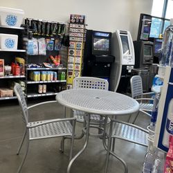 Sitting area, in case you want to grab a snack and relax!.