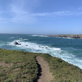 Pomo Bluffs Park - Careful along the cliffs - Parks Near Me - Fort Bragg, California Pomo Bluffs Park - Careful along the cliffs - Parks Near Me - Fort Bragg, California