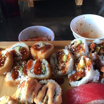 Sapporo - Top plate is gator 4 bottom plate is gator 5 but gator 4 is better cause I dident really like the fresh meat one lol - Sushi Bars Near Me - San Antonio, Texas Sapporo - Top plate is gator 4 bottom plate is gator 5 but gator 4 is better cause I dident really like the fresh meat one lol - Sushi Bars Near Me - San Antonio, Texas