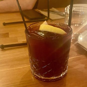 Emmy Squared Pizza - Green Hills - Red Sangria (very good) - Pizza Near Me - Nashville, Tennessee