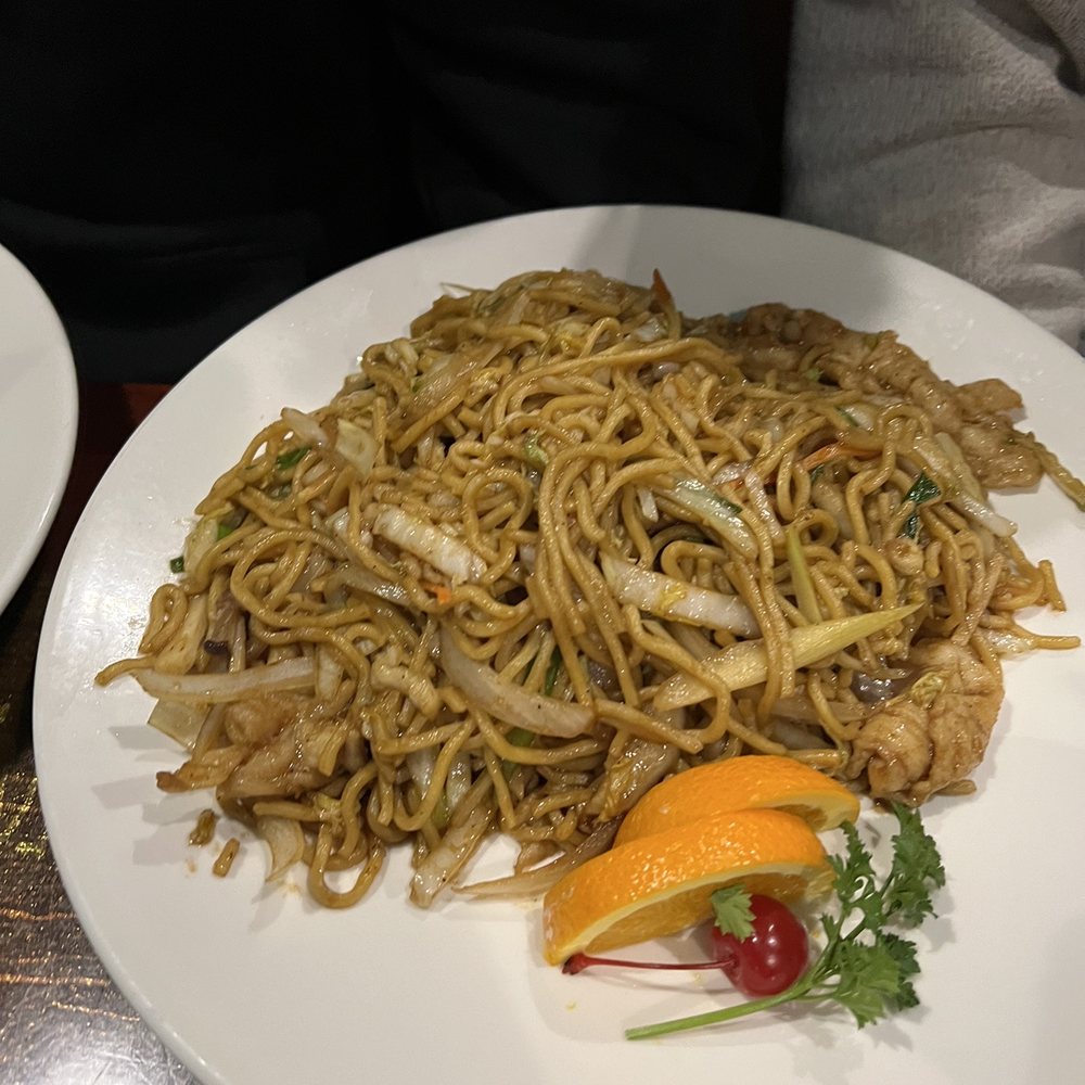 Fuji Grill - Chicken Lo Mein - Japanese Near Me - Buffalo, New York Fuji Grill - Chicken Lo Mein - Japanese Near Me - Buffalo, New York