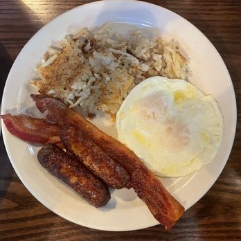 Uncle Bill’s Pancake House - 2x2x2 - Breakfast & Brunch Near Me - St. Louis, Missouri