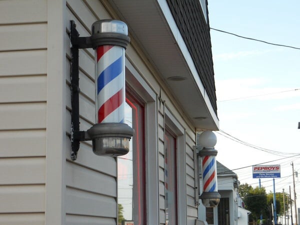 John's Hairstyling Shop Logo