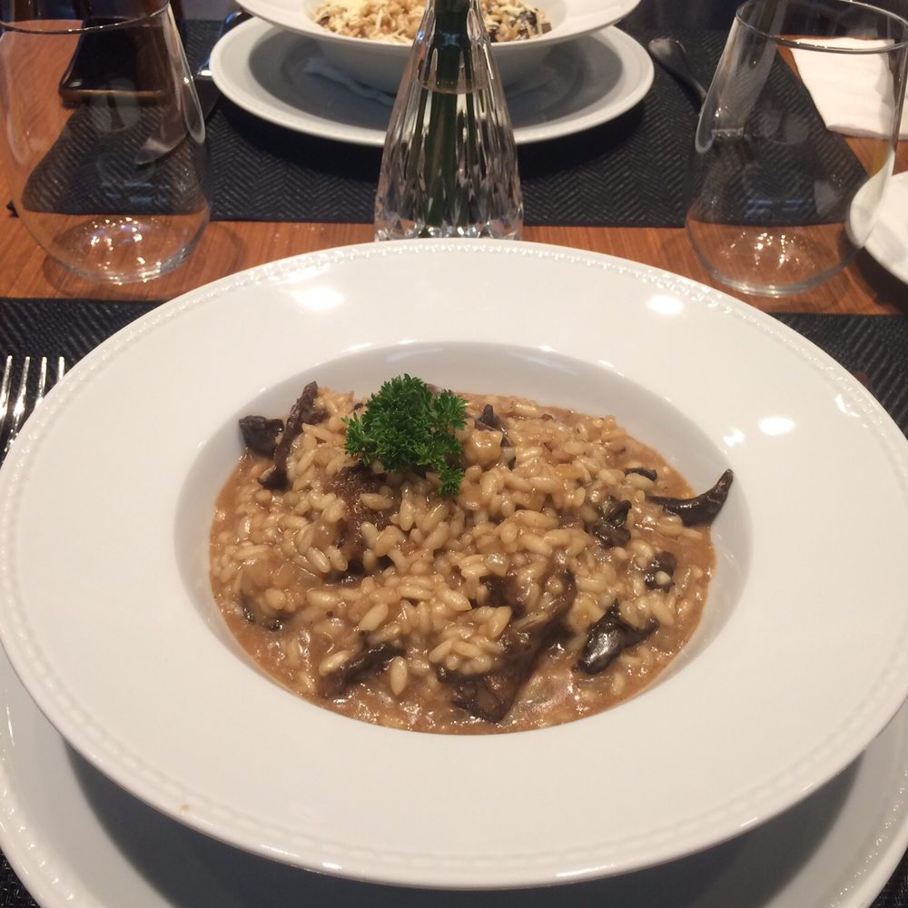 Restaurante Noar - Risotto with mushrooms - Cafes Near Me - São Paulo, SP