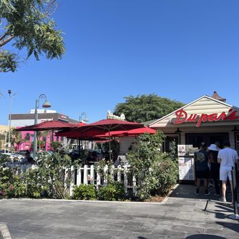Short Stories Hotel - Walking distance across the street on Sunday as the Hotel brunch starts at 11am. Get a get a head start. - Hotels Near Me - Los Angeles, California Short Stories Hotel - Walking distance across the street on Sunday as the Hotel brunch starts at 11am. Get a get a head start. - Hotels Near Me - Los Angeles, California