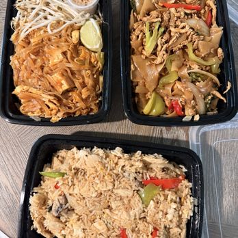 Zaap Kitchen Lao & Thai Street Eats - Pad Thai Pad Kee Mao (Drunken Noodles) Basil Fried Rice - Thai Near Me - Fort Worth, Texas Zaap Kitchen Lao & Thai Street Eats - Pad Thai Pad Kee Mao (Drunken Noodles) Basil Fried Rice - Thai Near Me - Fort Worth, Texas