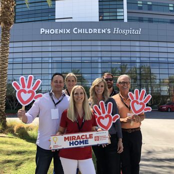 RE/MAX Signature - Supporting PCH through fundraising with the Children's Miracle Network - Real Estate Agents Near Me - Phoenix, Arizona RE/MAX Signature - Supporting PCH through fundraising with the Children's Miracle Network - Real Estate Agents Near Me - Phoenix, Arizona