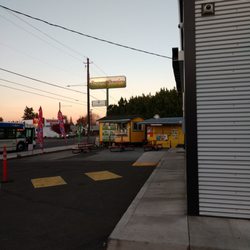 Eden Cannabis - Roseway - Bus Stop