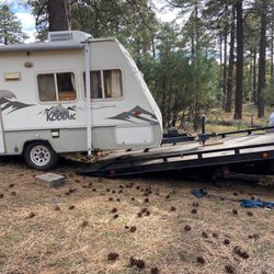 Northern Arizona Towing - Michael loading the travel trailer