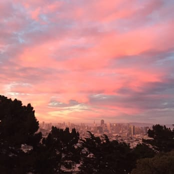 Corona Heights Park - Dog Parks Near Me - San Francisco, California