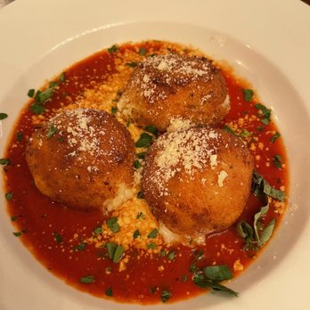 Armando's - Pizza Near Me - Winter Park, Florida