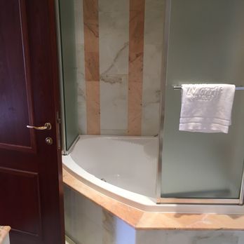 Hotel Internazionale - Bathroom - Hotels Near Me - Bologna, BO