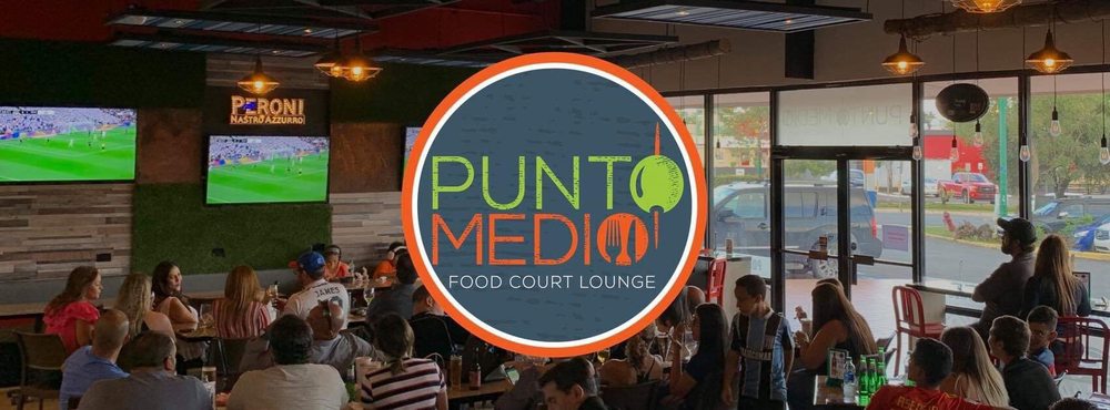Punto Medio Food Court & Lounge Logo