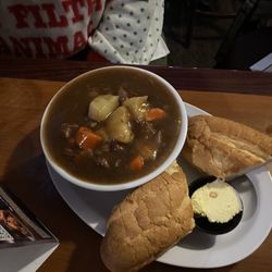 Pickwick Pub - Irish Beef Stew