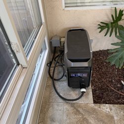 Dust & Shine Solar Cleaning - Delta Pro 3 power unit.
