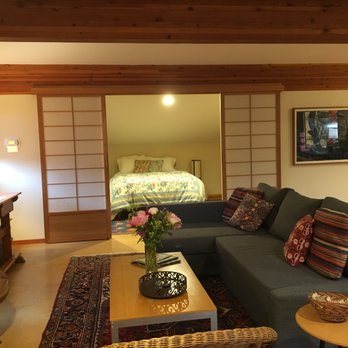 Full Bloom Farm - Loft living room - so warm and cozy! - Guest Houses Near Me - Lummi Island, Washington Full Bloom Farm - Loft living room - so warm and cozy! - Guest Houses Near Me - Lummi Island, Washington