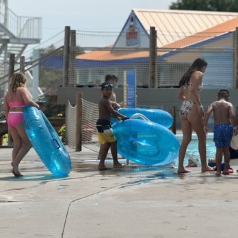 Fun Plex - Water Parks Near Me - Omaha, Nebraska