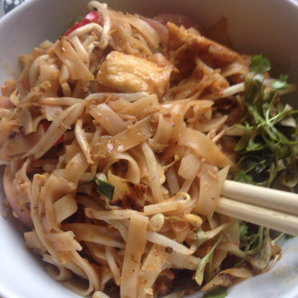 Wagamama - Vegetable pad Thai - Japanese Near Me - London, XGL