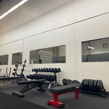 Strength N Stretch - Super nice workout area! - Physical Therapy Near Me - Beverly Hills, California Strength N Stretch - Super nice workout area! - Physical Therapy Near Me - Beverly Hills, California